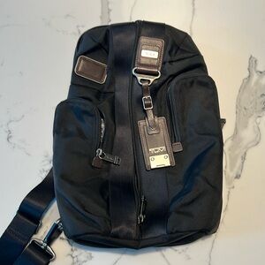 Tumi Alpha Bravo Saratoga Sling